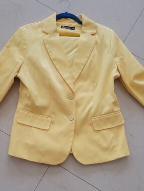 New York & Company Yellow Women's Blazer Jacket